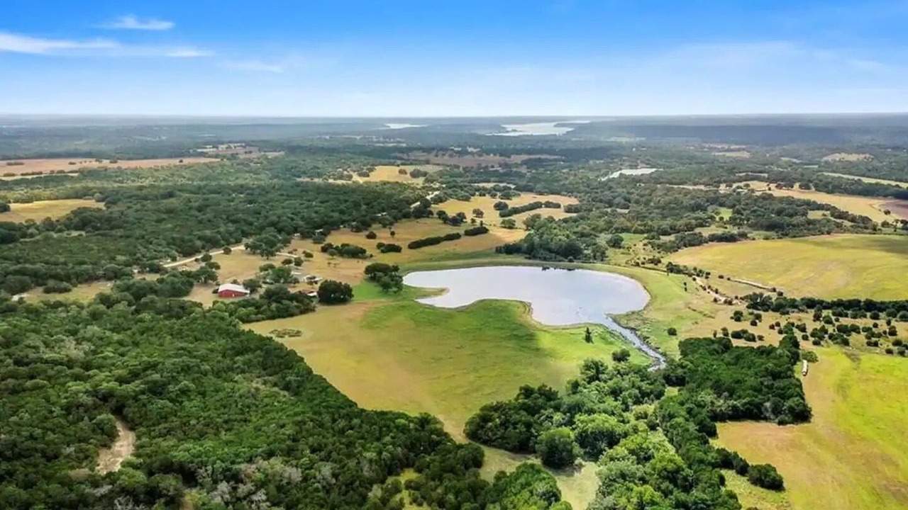 Photo of Outdoor in Leon Junction