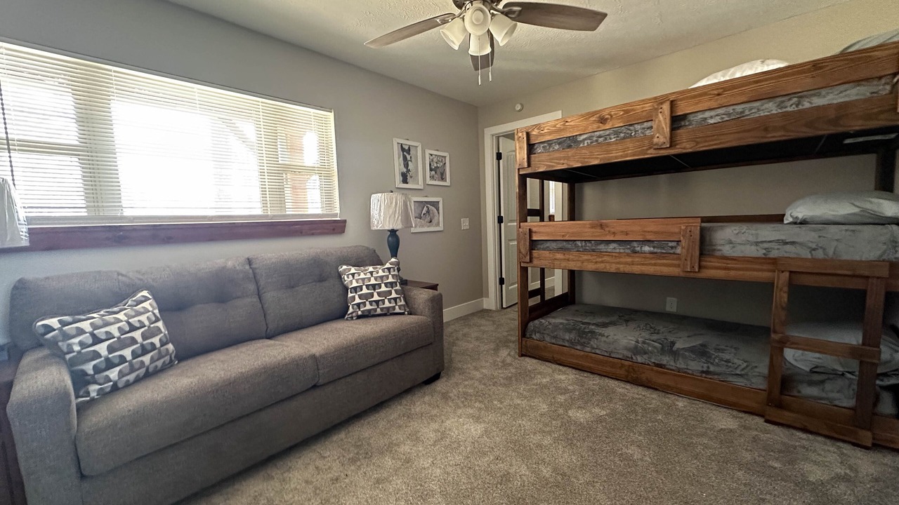 Photo of Livingroom in Waynesville