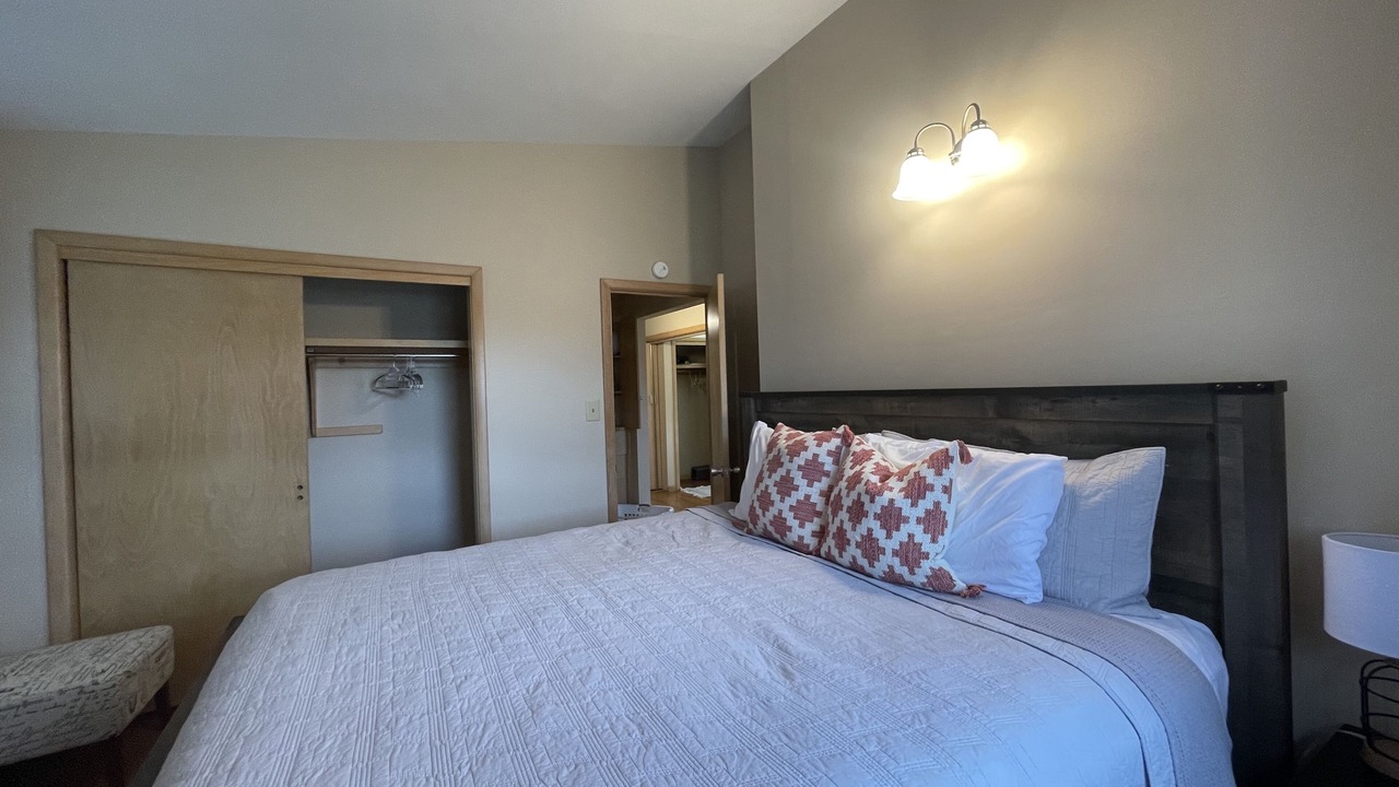 Photo of Bedroom in Hutchinson