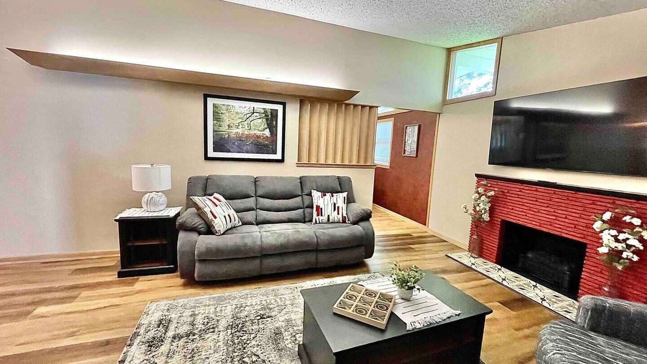 Photo of Livingroom in Hutchinson