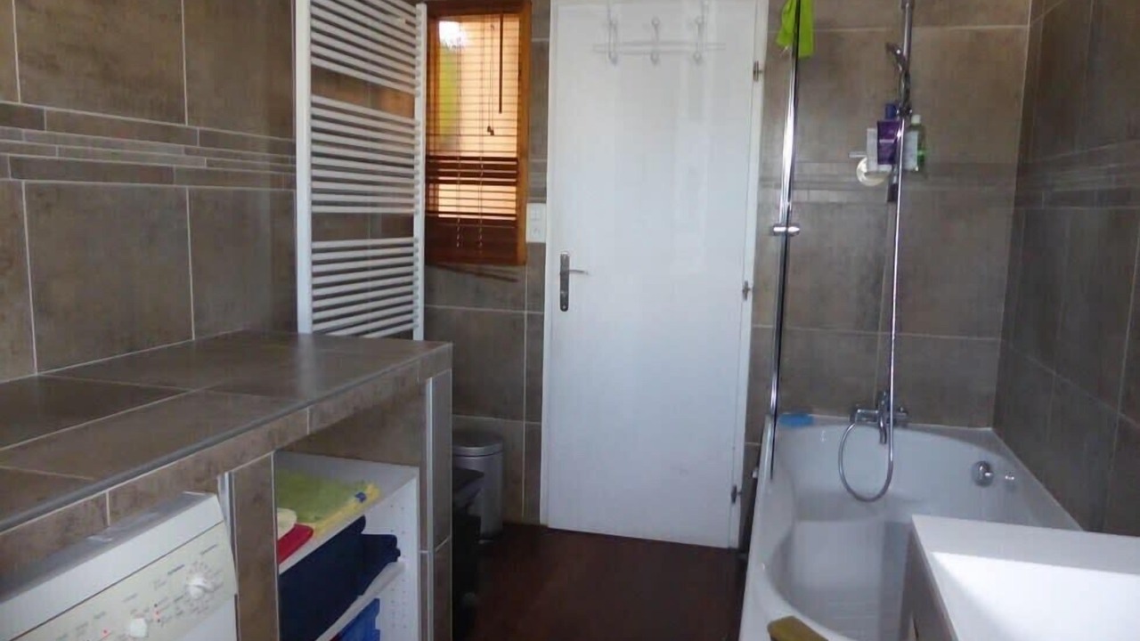 Photo of Bathroom in Miribel-les-Echelles