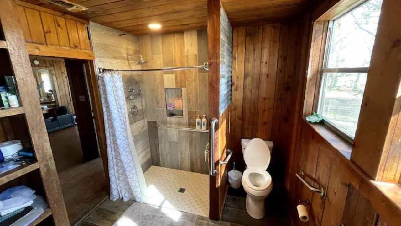 Photo of Bathroom in Jeddo