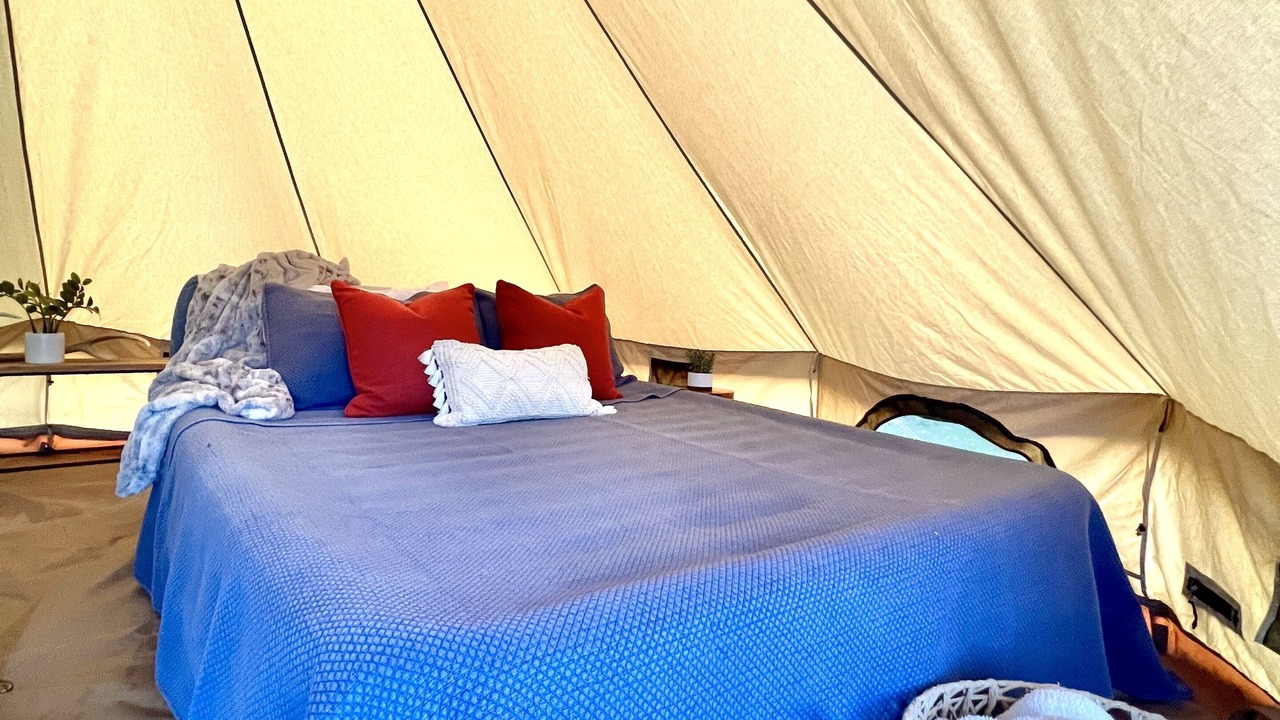 Photo of Bedroom in Leon Junction