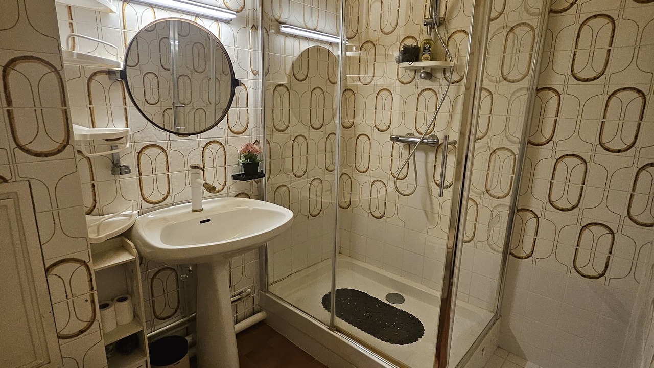 Photo of Bathroom in Front de Lac