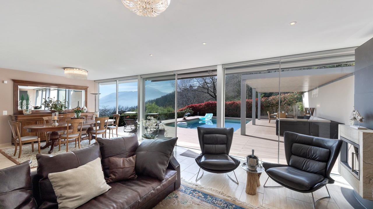 Photo of Livingroom in Carona