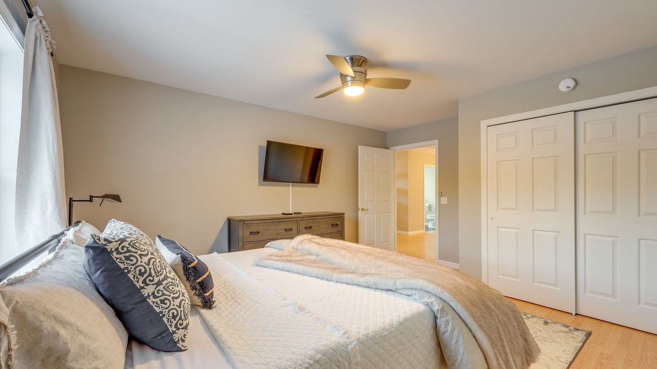 Photo of Bedroom in Eagle Lake