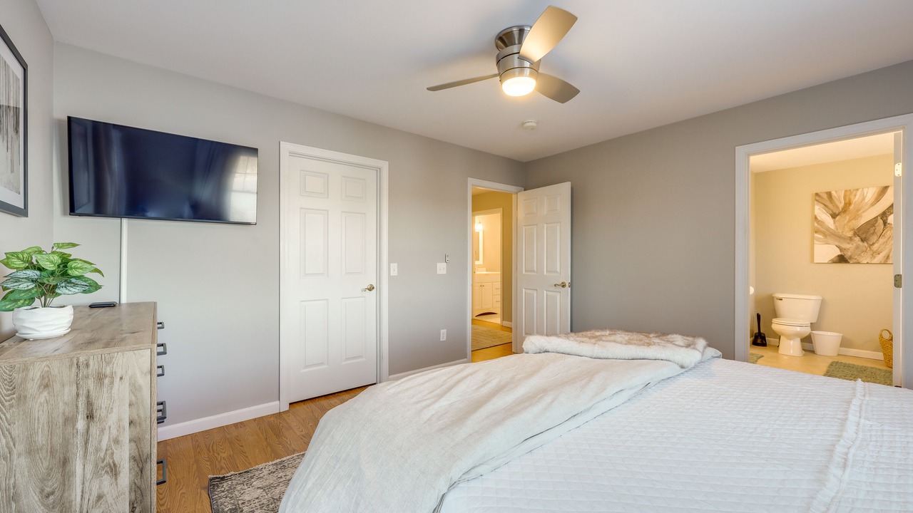 Photo of Bedroom in Eagle Lake