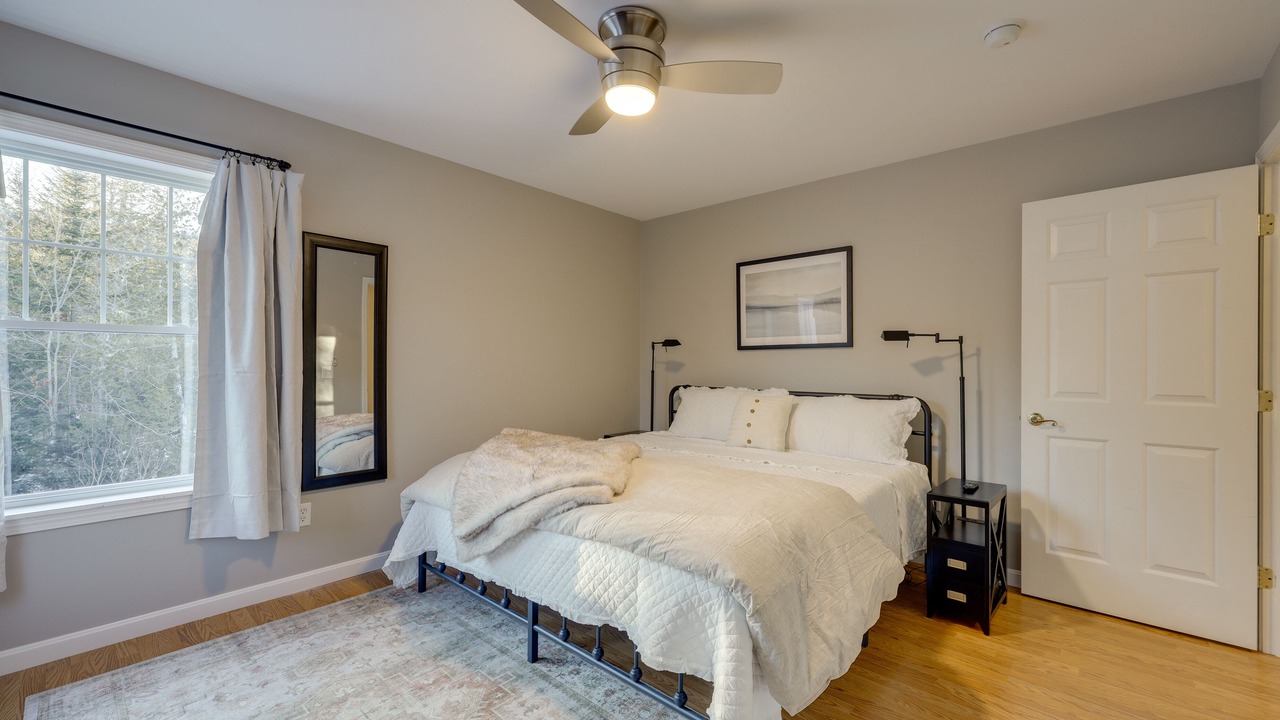 Photo of Bedroom in Eagle Lake