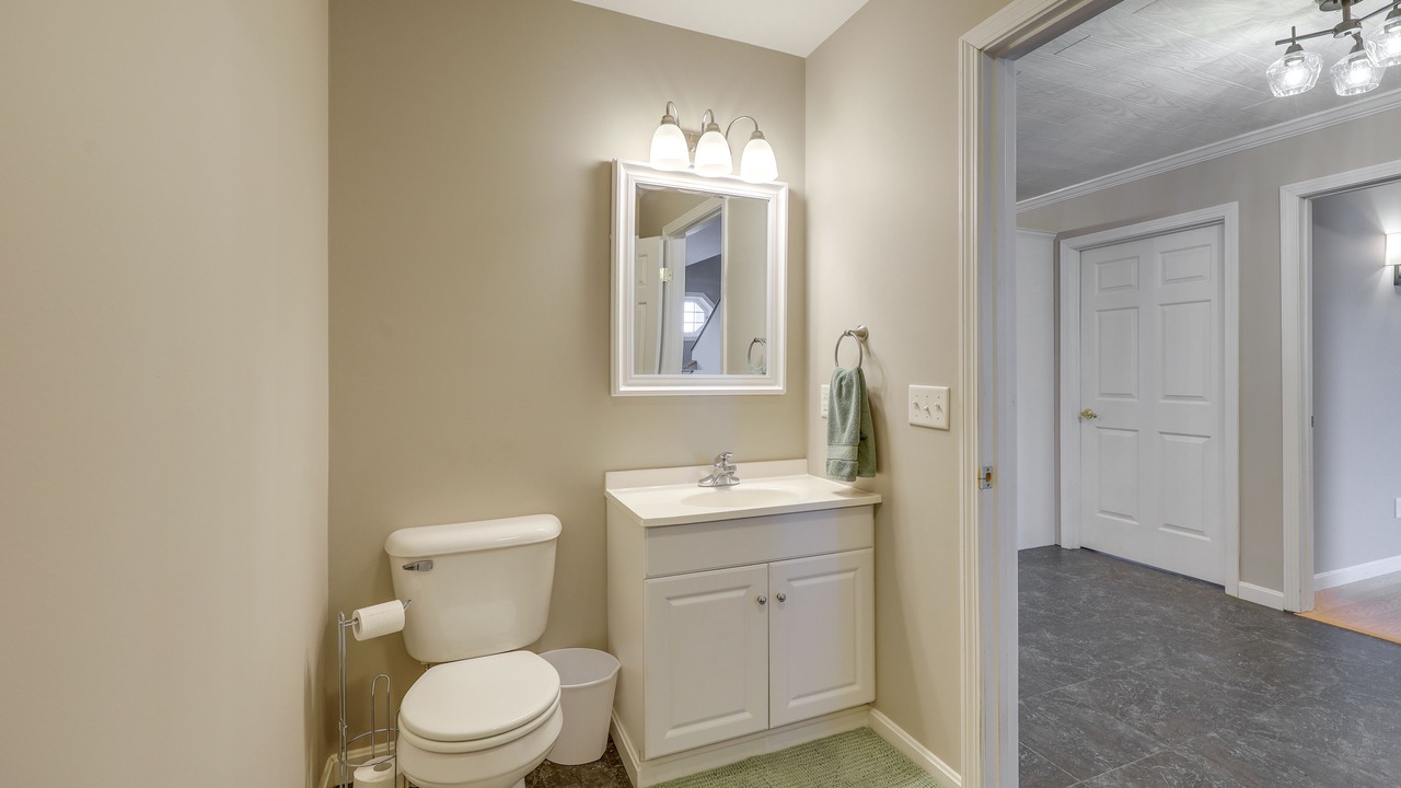 Photo of Bathroom in Eagle Lake