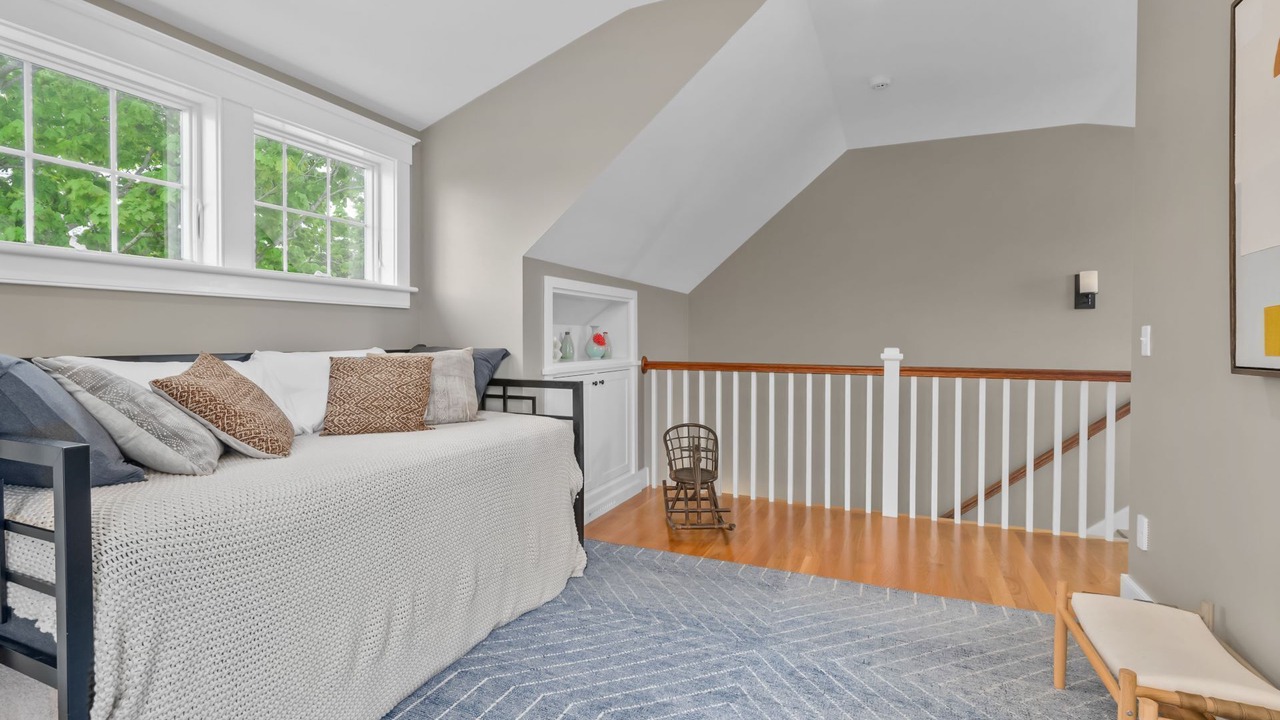 Photo of Others in Sandwich