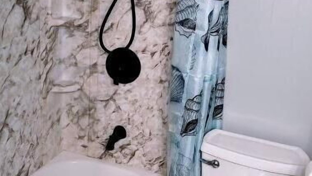 Photo of Bathroom in Gumberry