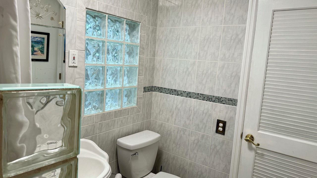 Photo of Bathroom in Lake Ridge