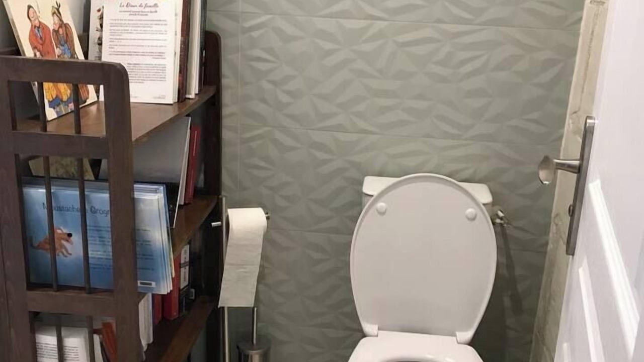 Photo of Bathroom in La Chapelle-sur-Loire