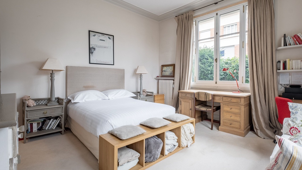 Photo of Bedroom in Prince–Marmottan