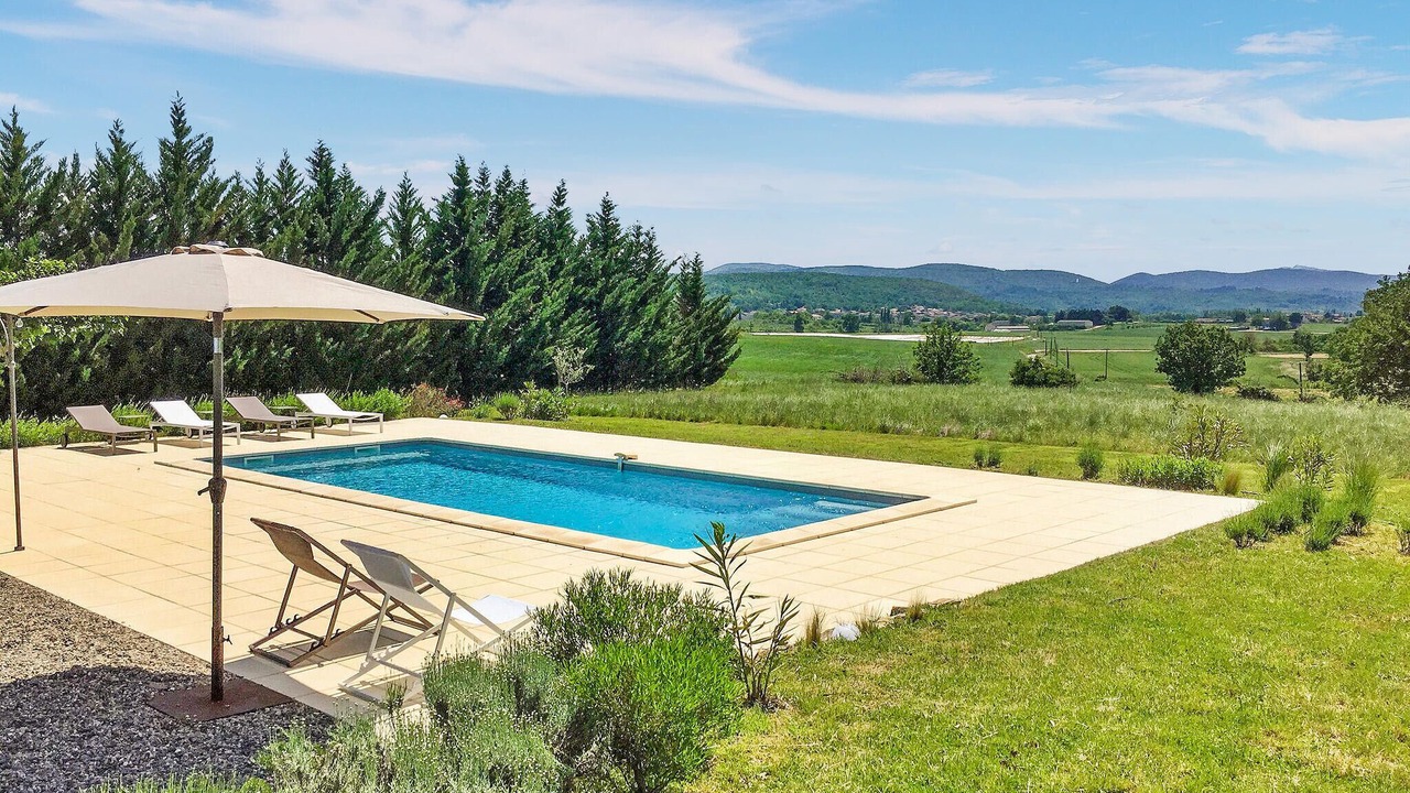 Photo of Outdoor in Saint-Jean-de-Maruejols-et-Avejan