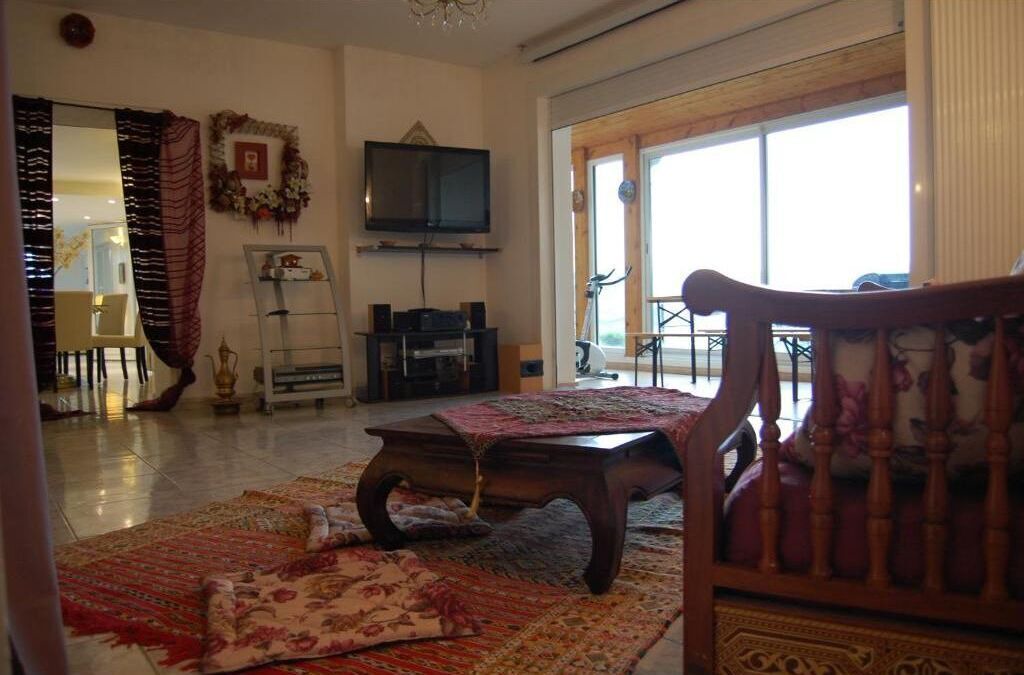 Photo of Livingroom in Saint-Clair-du-Rhone