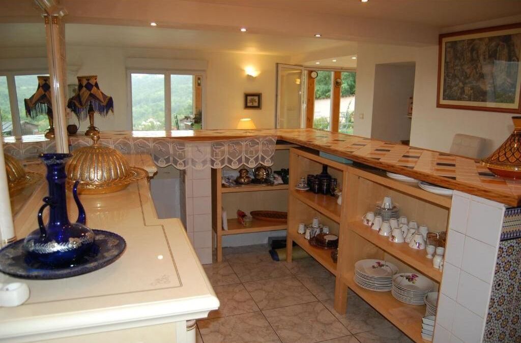 Photo of Kitchen in Saint-Clair-du-Rhone