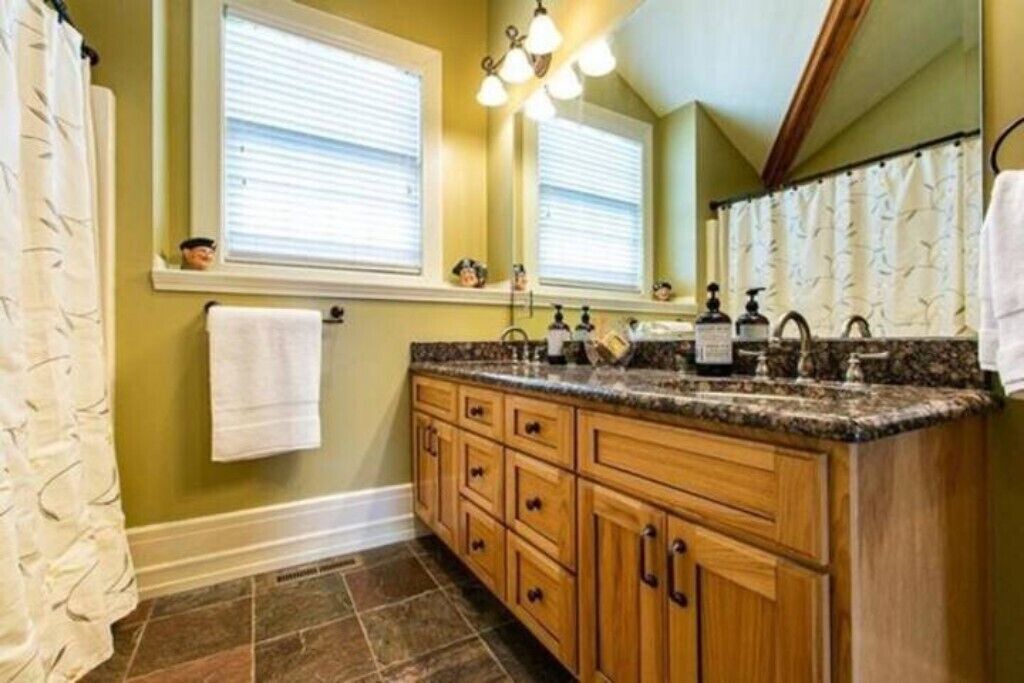 Photo of Bathroom in Dubuque