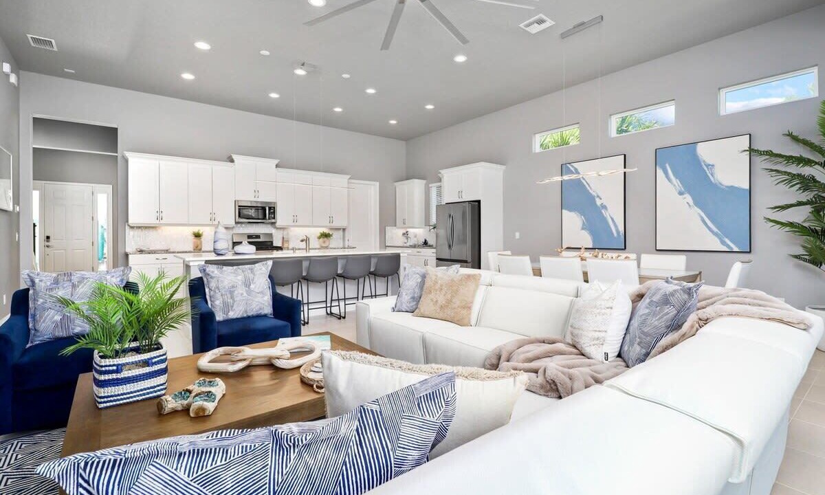 Photo of Livingroom in Marineland Acres