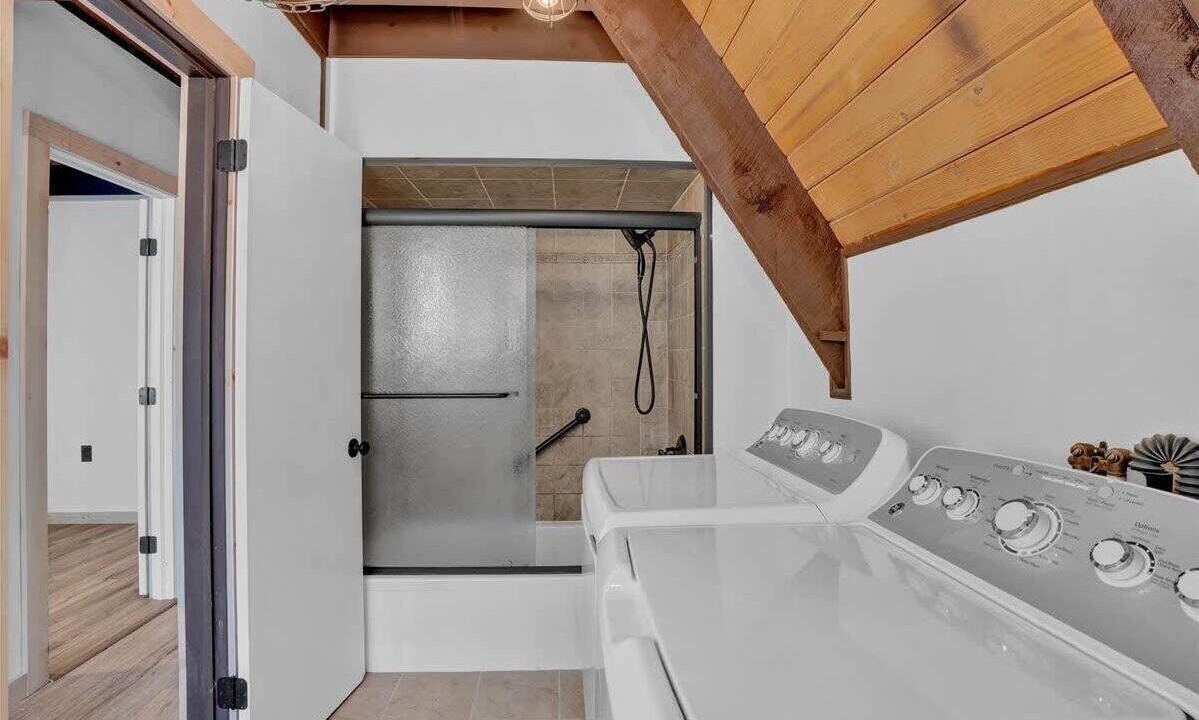 Photo of Others in Long Pond