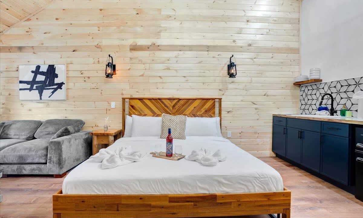 Photo of Bedroom in Canadensis