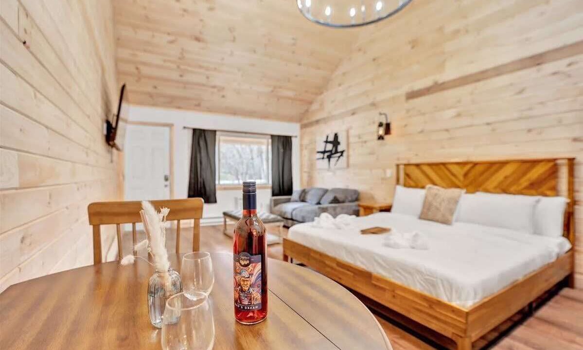 Photo of Bedroom in Canadensis