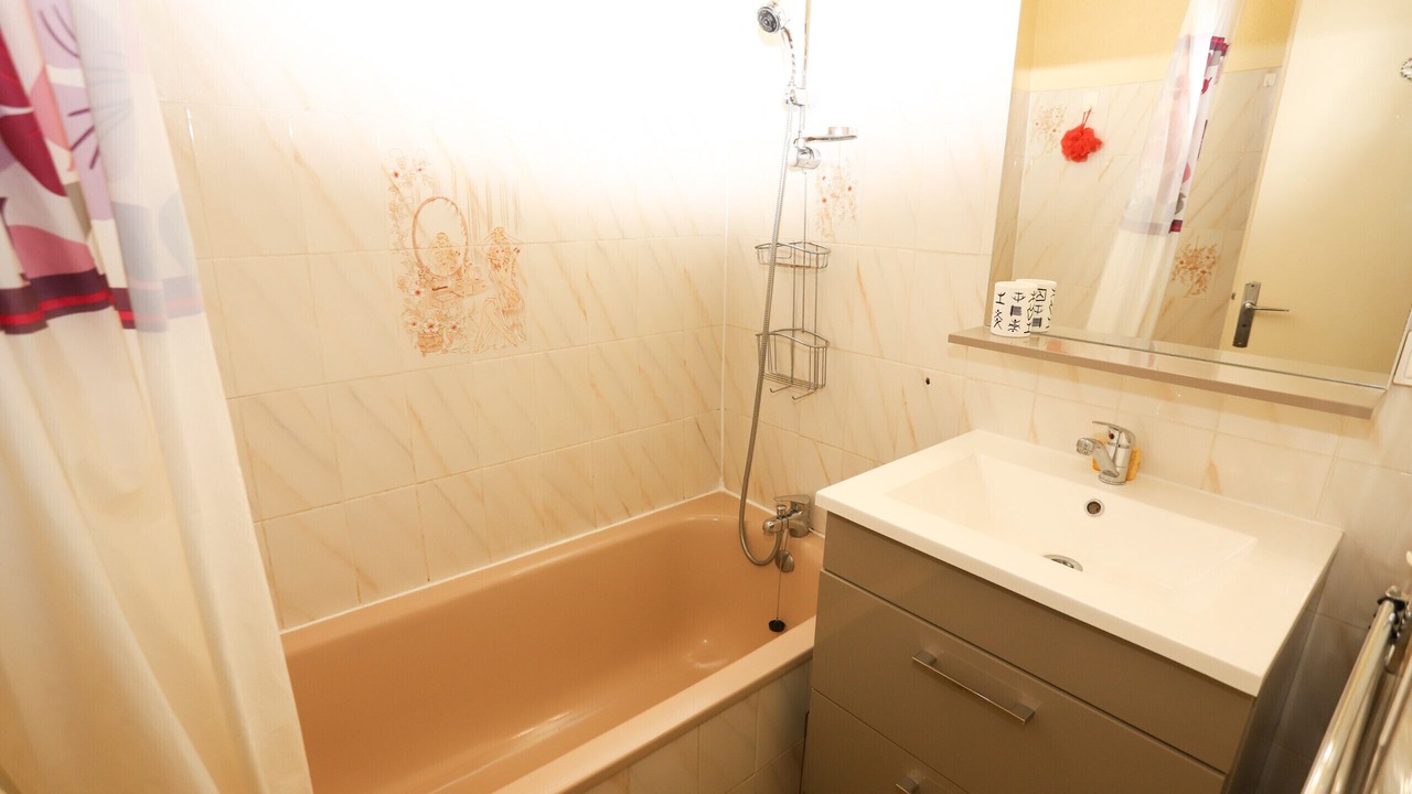 Photo of Bathroom in Saint-Cyprien Plage