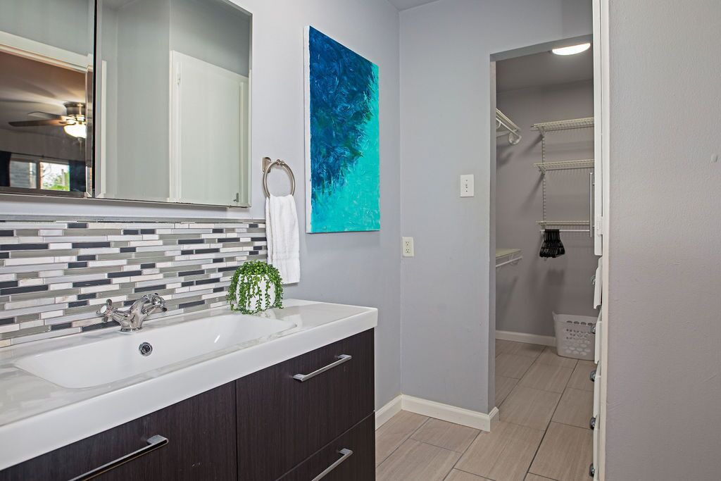Photo of Bathroom in Hyde Park