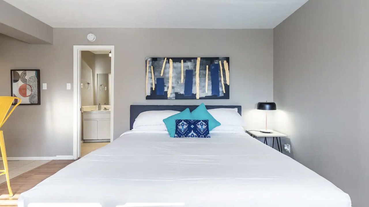 Photo of Bedroom in Hyde Park