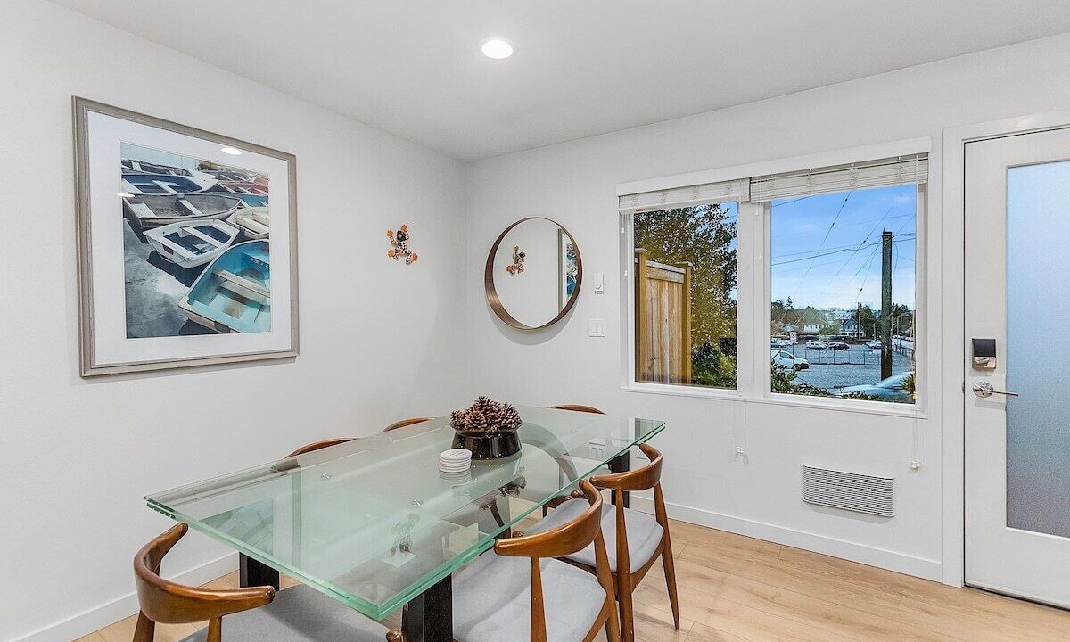 Photo of Others in Minor