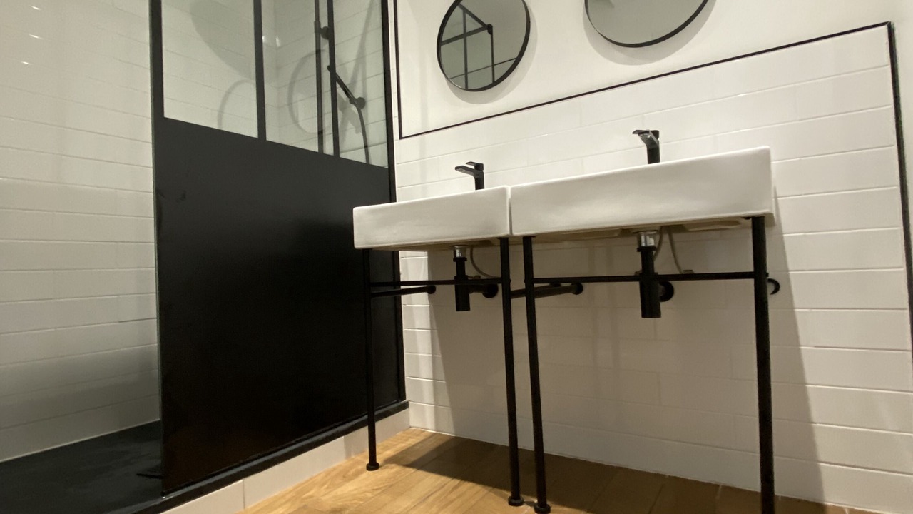 Photo of Bathroom in Tautavel