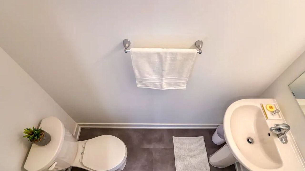 Photo of Bathroom in Niagara Falls