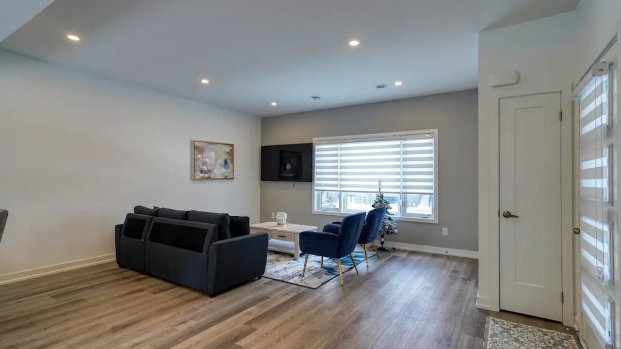 Photo of Livingroom in Niagara Falls