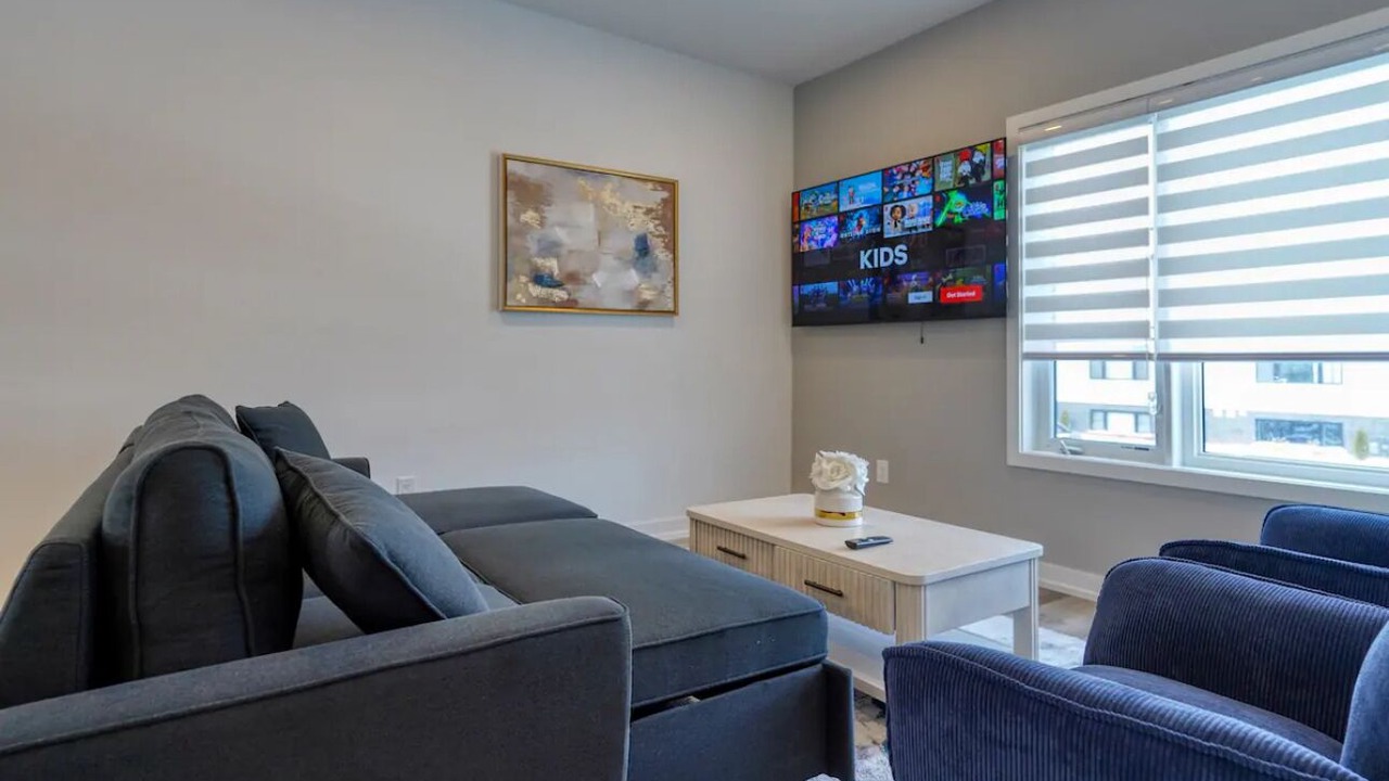 Photo of Livingroom in Niagara Falls
