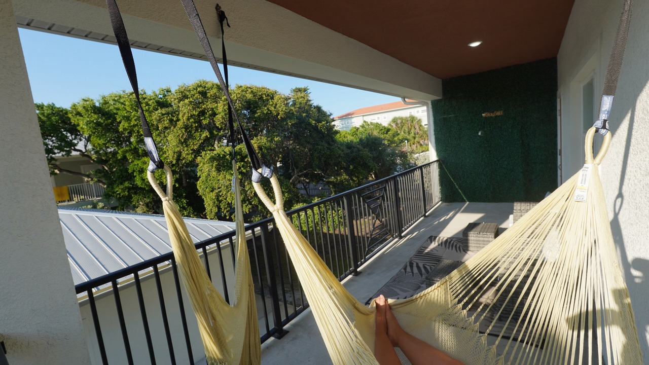 Photo of Patio Balcony in Crescent Beach