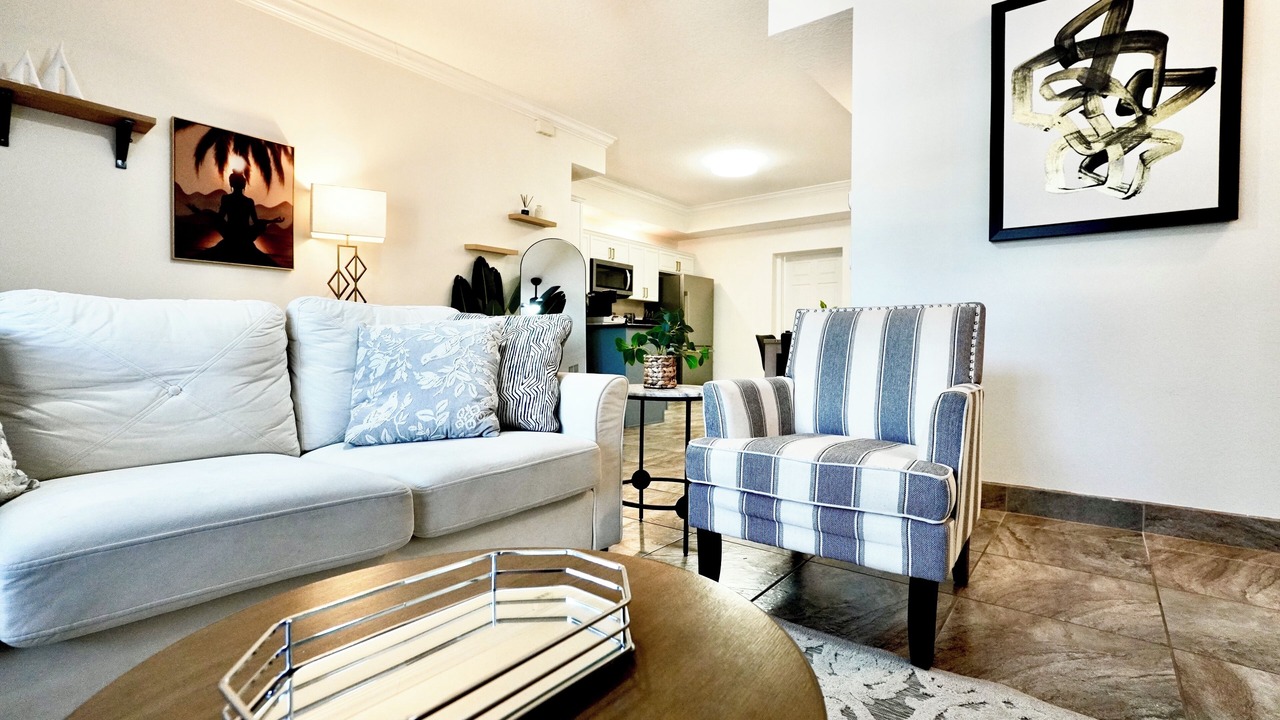 Photo of Livingroom in Crescent Beach