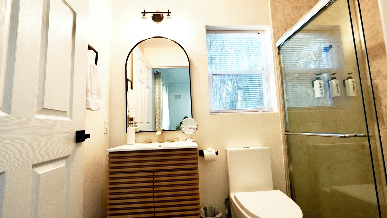 Photo of Bathroom in Crescent Beach
