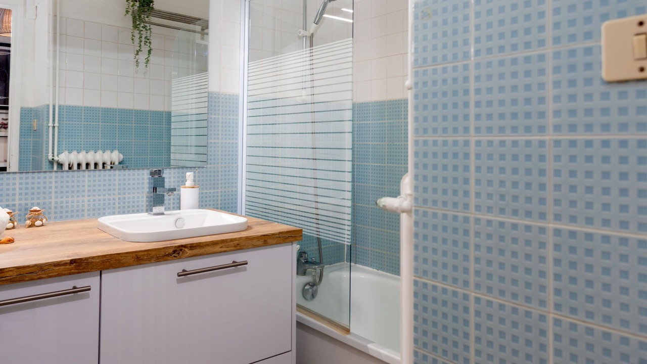 Photo of Bathroom in Lunel