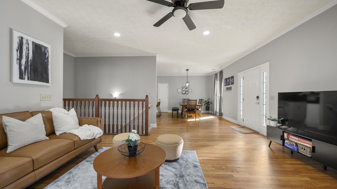 Photo of Livingroom in Gainesville