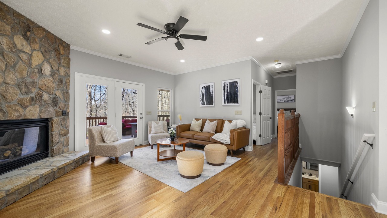 Photo of Livingroom in Gainesville