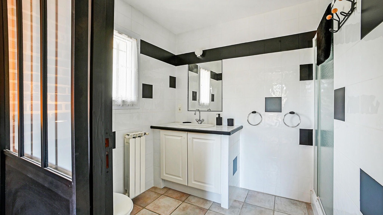Photo of Bathroom in Saint-Ambroix