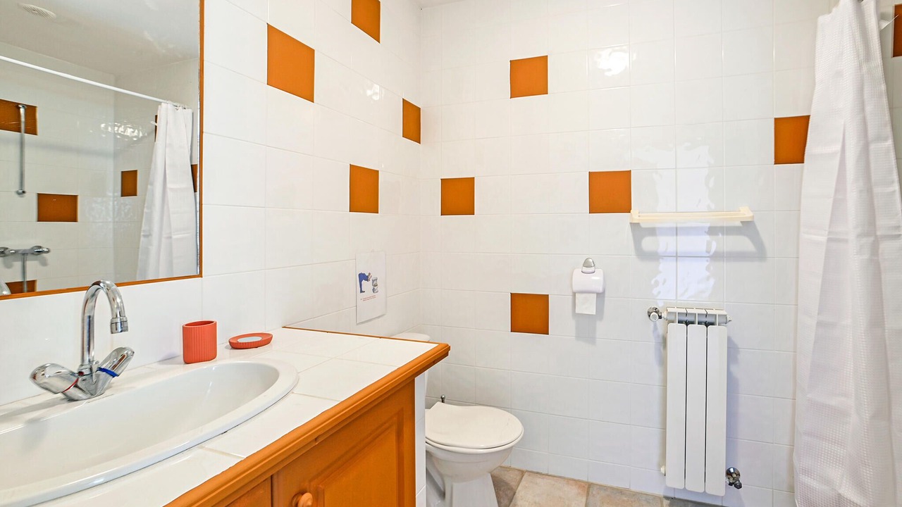 Photo of Bathroom in Saint-Ambroix