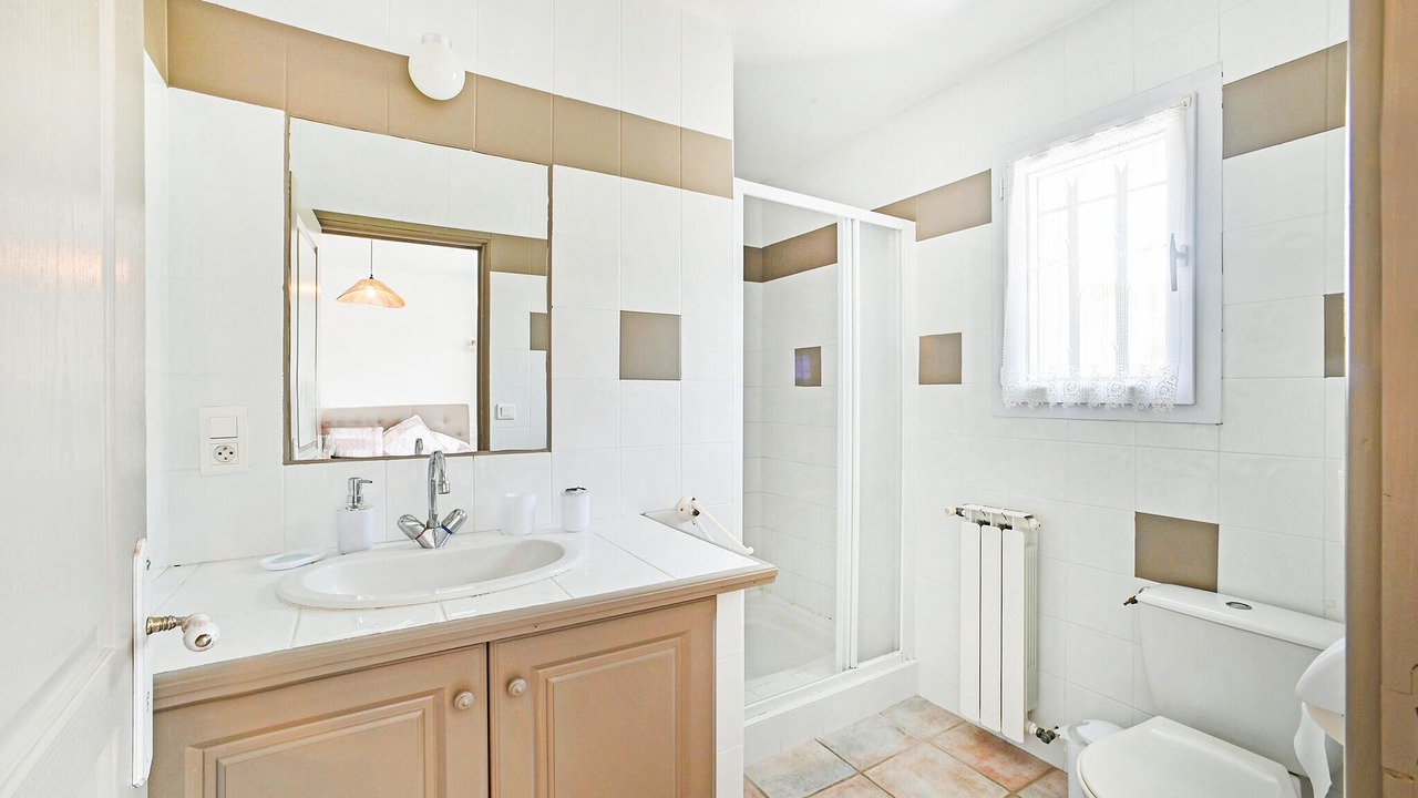 Photo of Bathroom in Saint-Ambroix