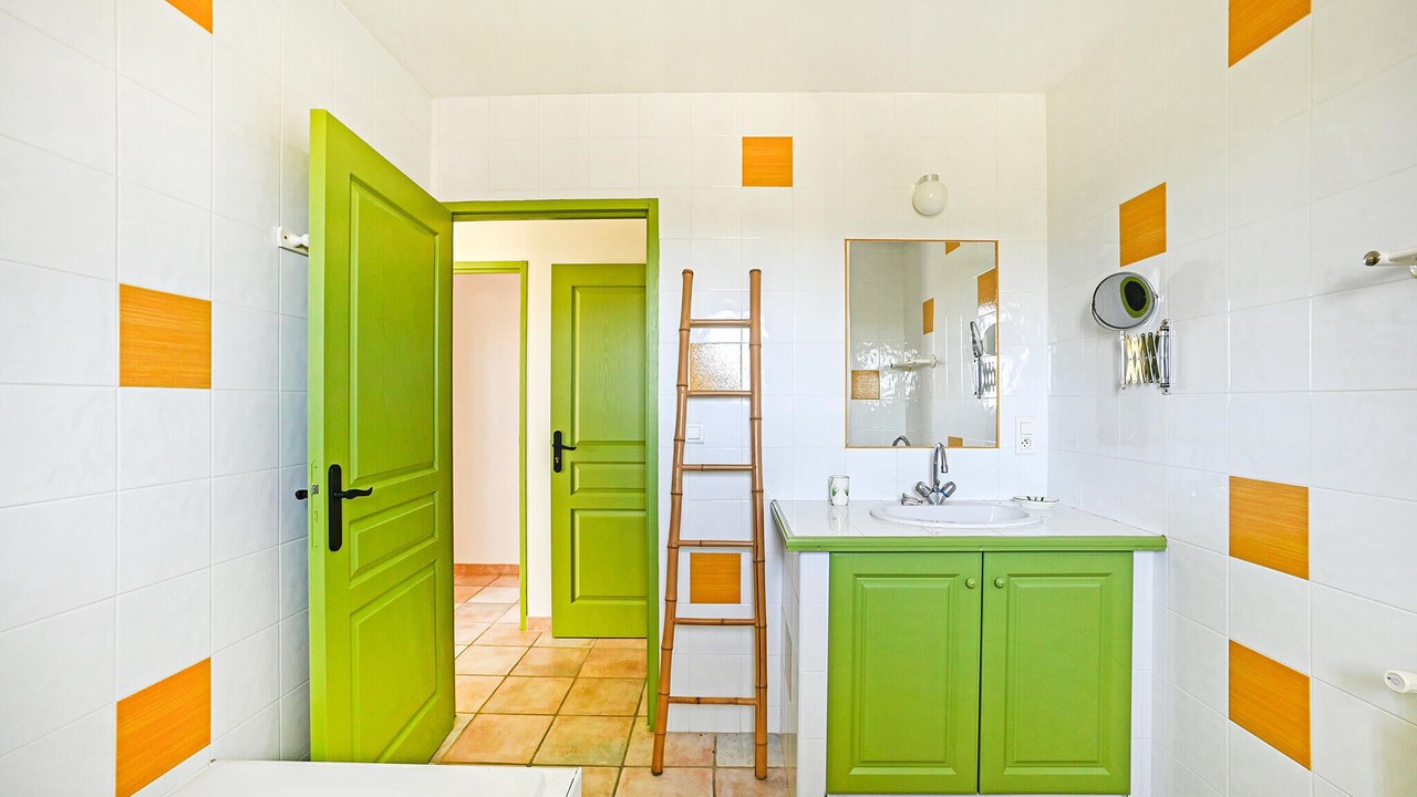 Photo of Bathroom in Saint-Ambroix