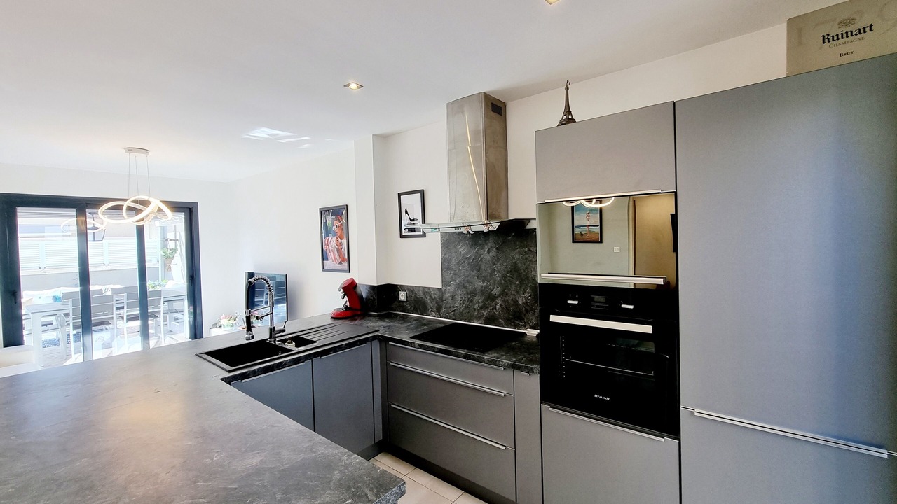 Photo of Kitchen in Mediterranee