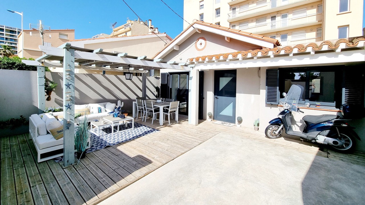 Photo of Outdoor in Mediterranee