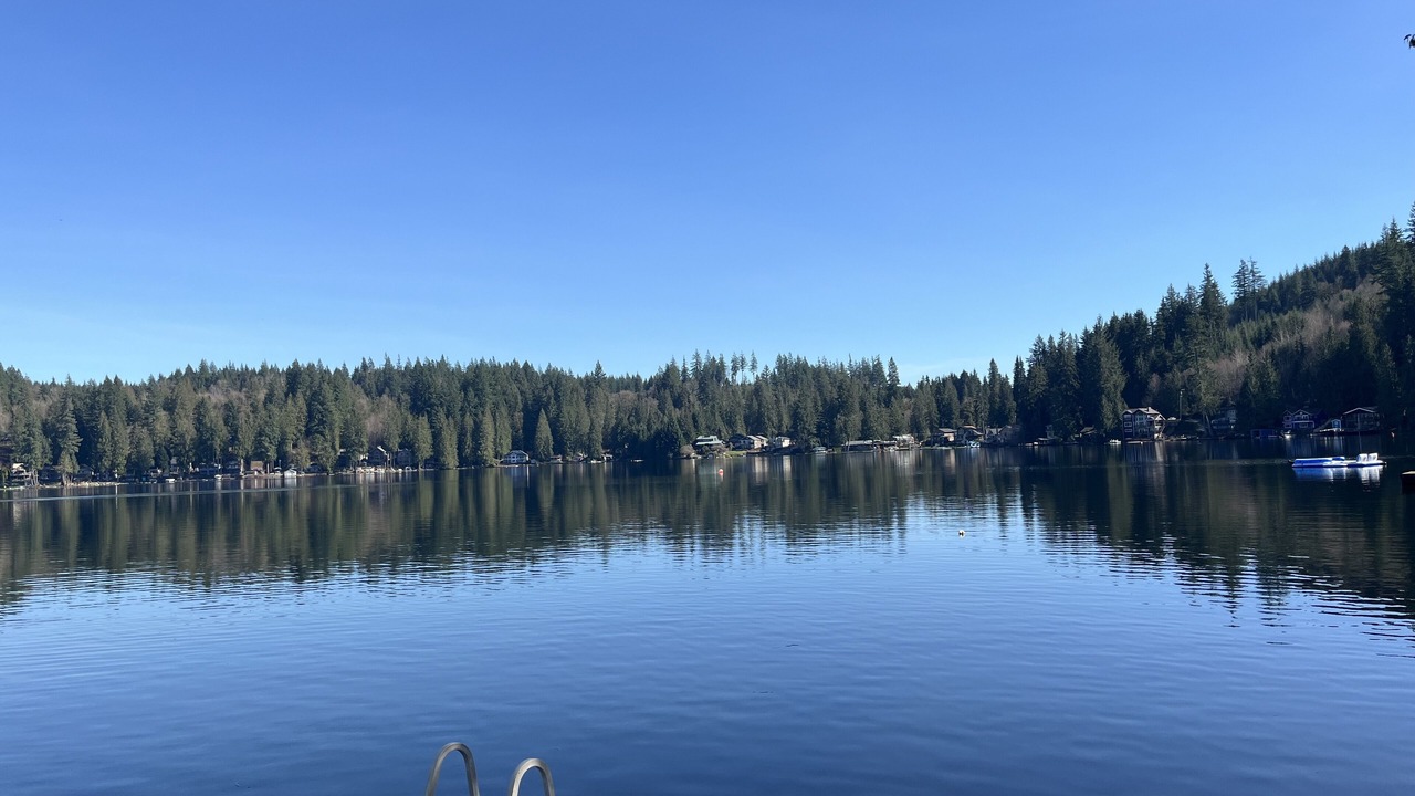 Photo of Outdoor in Lake Roesiger