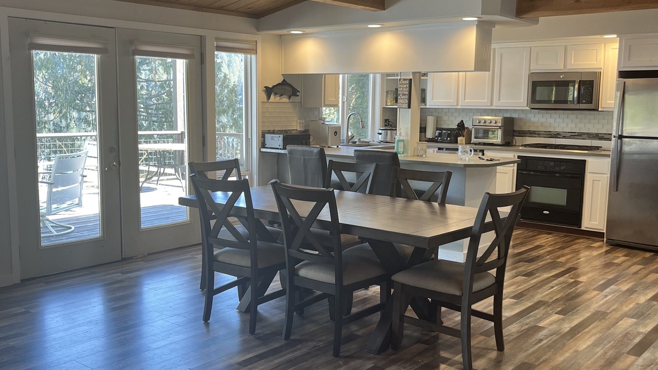 Photo of Bedroom in Lake Roesiger