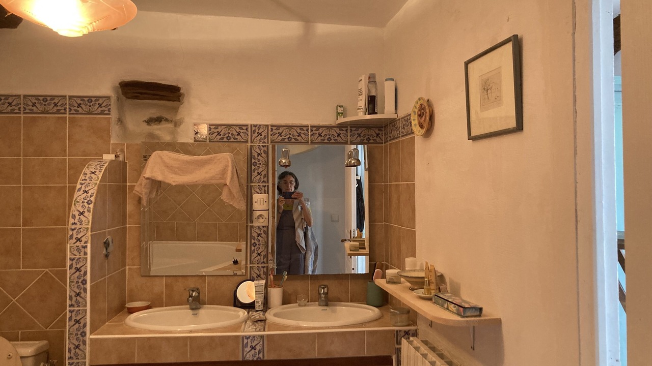 Photo of Bathroom in Ganges