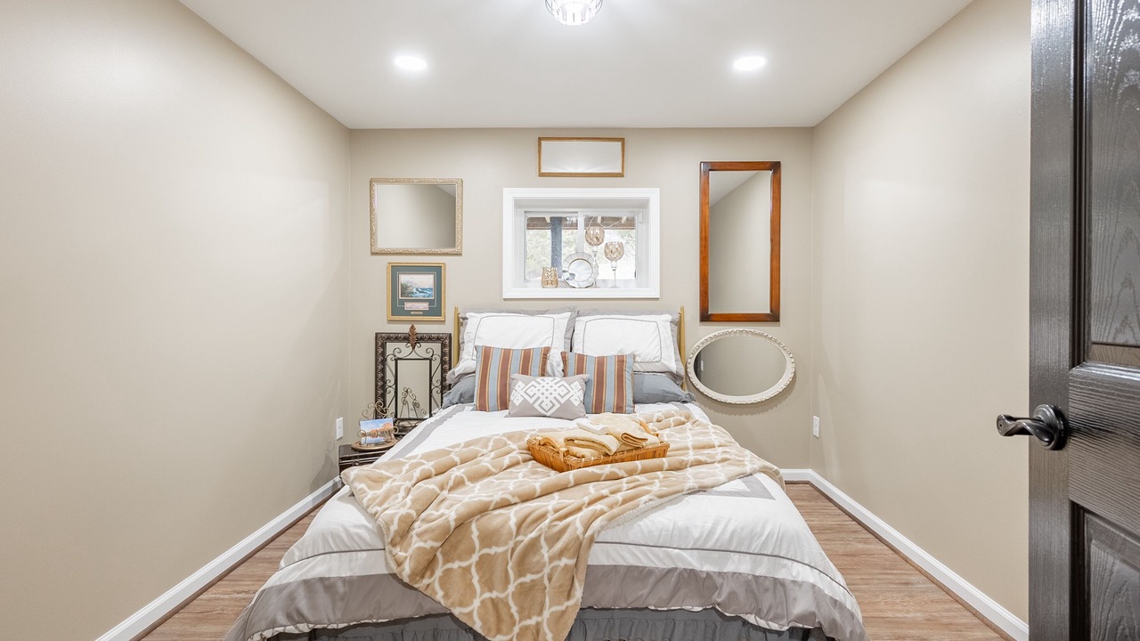 Photo of Bedroom in Draper
